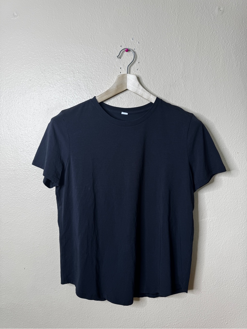 Lululemon Shirt Women's Medium Black Short Sleeve Lightweight